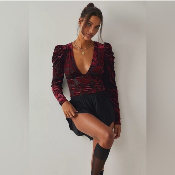 #929- Free People Magic Hour Bodysuit Nwot